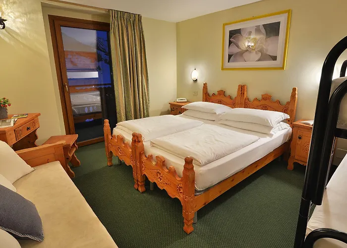 Loredana Hotel 3*