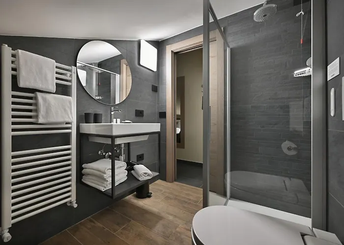 Loredana Hotel